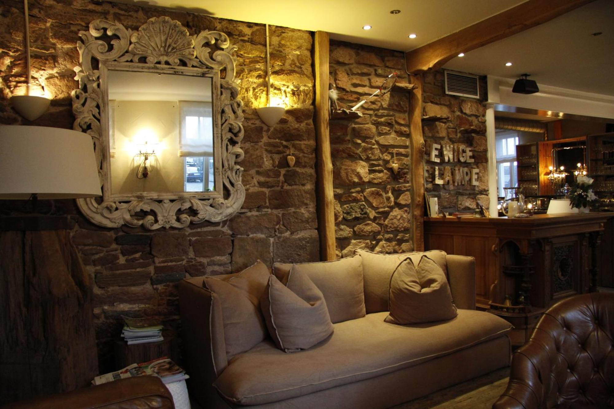 Zur Ewigen Lampe Romantisches Landhotel & Restaurant ニデッケン エクステリア 写真